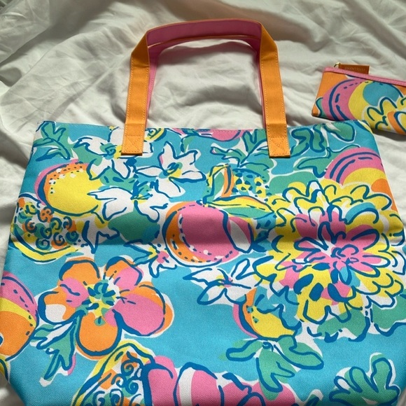 Lilly Pulitzer X Estée Lauder: Colorful Floral Tote Bag- coin/card pouch - Picture 11 of 16